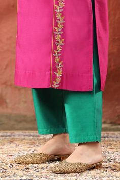 Pink straight kurta with placement floral zardozi and beads embroidery. Paired with a turquoise blue pant and dupatta with placement lotus motifs. - Aza Fashions Lotus Motifs, V Neck Kurta, Simple Suit, Placement Embroidery, Kurta Pant Set, Beads Embroidery, Designer Outfits, Straight Kurta, Embroidery Floral