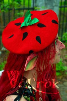 Soft Beret hat of medium size with  appliqued dots to make a mushroom or strawberry look.  Available in many colour.  Second colour: Choose you embroidery colour and the dots colours. Strawberry Beret, Alternative Cottagecore, Mushroom Beret, Mushroom Costume, Pagan Witch, Beret Hat, Berets, Medium Size, Caps Hats