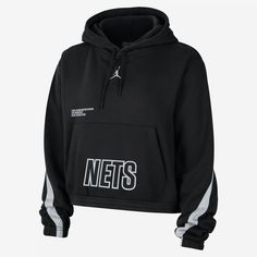 Don't let a little chill stand between you and your team. This soft Courtside hoodie shows your love for the Brooklyn Nets with proud graphics on cozy fleece that brings the warmth in cooler temps. Hooded Team Logo Top For Streetwear, Hooded Team Logo Streetwear Top, Hooded Tops With Team Logo For Streetwear, Sporty Team Logo Hoodie, Sporty Fleece Hoodie With Team Logo, Team-colored Hooded Tops With Drawstring, Sporty Hoodie With Team Logo, Hooded Streetwear Tops With Team Logo, Winter Sportswear Hoodie For Fan Gear