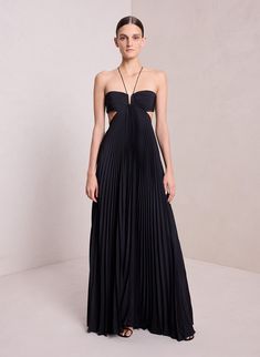 Black Tie Dress Wedding, Queen Dress, Just Style, Fall Collection, Wedding Dress Inspiration, Fashion Line, Fashion Photoshoot, Favorite Dress