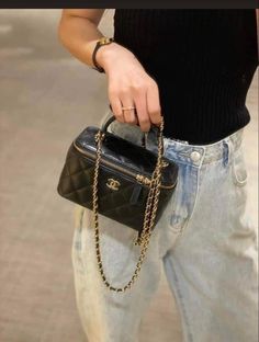 Vanity Bags Handbags, Vanity Chanel Bag, Chanel Mini Bag Outfit, Chanel Vanity Bag Outfit, Vanity Bag Outfit, Chanel Bags Aesthetic, Black Designer Bag, Mini Bag Outfit, Chanel Vanity Bag