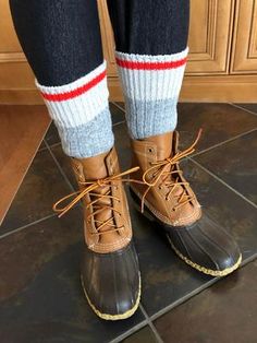 Casual Brown Outdoor Socks, Casual Brown Socks For Outdoor, Comfortable Boots For Outdoor Activities In Fall, Durable Casual Winter Socks, Casual Durable Winter Socks, Casual Hiking Socks For Winter, Casual Winter Hiking Socks, Excersise Outfits, Thanksgiving Travel