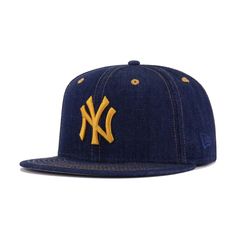 New Era Cap 59Fifty fitted hat for the New York Yankees using denim material and featuring 1952 World Series side patch. The use of Light Navy Denim cotton on this fitted is beautifully combined with Temple Gold stitching between the panels and eyelets, producing a look that’s not unlike actual jean pants. The perfect contrasting elements are added via the 1952 World Series side patch and brightly colored rear logo, which is also flat-embroidered for a supremely premium look. As far as denim hat Custom Fitted Hats, Streetwear Accessories, Jean Pants, Denim Hat, Dream Style, New Era Cap, Denim Cotton, New Era 59fifty, Mode Streetwear