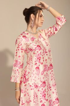 Ivory and pink kurta with botanical print and silver sequins, stones and beaded hand embroidered neckline. Comes with straight pant and a dupatta. - Aza Fashions Pink Silk Floral Print Sets, Elegant Pink Printed Set, Pink Printed Silk Sets, Elegant Pink Floral Print Kurta, Elegant Pink Sets With Digital Print, Silk V-neck Kurta With Floral Print, Festive Pink Blouse With Printed Motifs, Elegant V-neck Floral Print Kurta, Elegant Silk Kurta With Floral Print