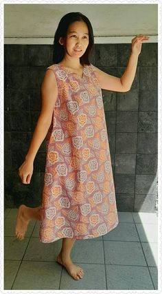 chic and comfortable batik dress. summer dress / maternity dress/ boho & hippie dress/house dress material: cotton batik pattern: dusty purple and orange flower lining: yes pocket: yes, 2 pocket closure: zipper        🍓 Size L🍓 - Bust= 114 cm - waist= 120 cm ( loose ) - hip= 146 cm ( loose ) - Dress length from shoulder= 109 cm ** Model: Height= 166 cm                  Weight= 60 kg 🌸 note: 🌸 Please put your phone number when ordering. Because shipping by international Indonesia post is requ Casual Sleeveless Dress With Batik Print, Casual Batik Print Tunic Maxi Dress, Casual Tunic Maxi Dress With Batik Print, Brown Batik Print Dress For The Beach, Casual Batik Print Tunic Dress, Brown Batik Print Beach Dress, Casual Brown Batik Print Dress, Casual Brown Dress With Batik Print, Indonesian Batik Dress