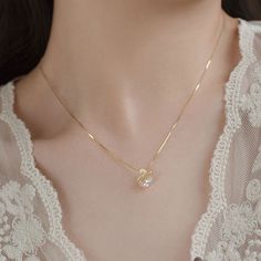 Chain Designs Gold Women, Gold Neck Chain, Swan Jewelry, Swan Pendant, Swan Necklace, Minimal Jewellery, Neck Pieces Jewelry, Silver Swan, Fancy Jewelry Necklace