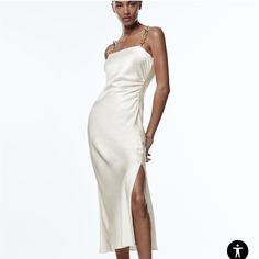 Straight Neck Dress With Spaghetti Straps With Matching Chain Appliqus. Ruching Detail And Slit At Side. Hidden In-Seam Zip Closure. Color Is Oyster White. Dress With Chains, Chain Strap Dress, Zara Slip Dress, Satin Camisole, Chain Dress, Dress Zara, Camisole Dress, Strappy Dresses, Dress Satin