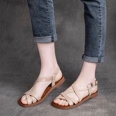 Gender: Women Item Type: Sandals Main Material: Cow Leather Style: Casual, Classic, Retro Season: Summer Heel Type: Flat Outsole Material: Rubber Heel Height: Low Heel (1-3 cm) Size Length cm inch 35 22.5 8.86 36 23 9.06 37 23.5 9.25 38 24 9.45 39 24.5 9.65 40 25 9.84 Trendy Beige Slingback Sandals With Flat Heel, Spring Beige Flat T-strap Sandals, Summer Toe Post Leather Flats, Trendy Beige Open Toe Flats, Beige Slingback Sandals With Round Toe, Beige Open Toe T-strap Sandals For Spring, Spring Beige Toe Post T-strap Sandals, Beige Toe Post Wedge Sandals, Summer Ankle Strap Flats With Buckle Closure