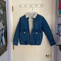 Madewell Sherpa Lined Oversized Trucker Jacket Size Xs Nwt Winter Blue Denim Jacket For Everyday, Blue Winter Denim Jacket For Everyday, Blue Denim Jacket For Everyday Winter Wear, Blue Denim Jacket For Everyday In Winter, Madewell Jacket, Trucker Jacket, Sherpa Lined, White Blue, Madewell