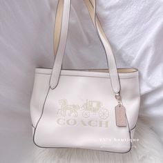 Color: Chalk/Vanilla Cream Material: Pebble Leather Condition: Brand New With Tag Style Number: C4062 Dimensions: 10 3/4" (L) X 9" (H) X 4 1/2" (W) Handles With 9 1/2" Drop Inside Zip Pocket Snap Closure 100% Authentic Price Is Firm Comes From Clean & Pet Free Environment Sold Out Everywhere Rare Find Coach White Large Capacity Shoulder Bag, Chic Cream Coach Shoulder Bag, Coach Cream Tote Shoulder Bag, Coach Beige Shoulder Bag With Large Capacity, Coach Beige Shoulder Bag Large Capacity, Coach Beige Large Capacity Shoulder Bag, Coach Cream Shoulder Bag For Daily Use, Chic Cream Coach Bag, Classic Cream Shoulder Bag For Shopping