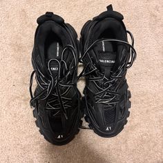 Worn Only A Few Times Led Balenciaga, Balenciaga Tracks, Balenciaga Track Sneaker, Shoes Balenciaga, Balenciaga Track, Balenciaga Shoes, Sneakers Black, Balenciaga, Athletic Shoes