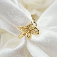 Adorable Real 14k yellow gold big butterfly ring. Perfect to wear every day and everywhere. Elegant, versatile and everlasting. 14k gold will not tarnish or rust. A piece that will last generations. Perfect gift for her. Materials: 14k gold  Weight: 1.7 grams (depending on the size) Band width: 1.9mm Butterfly size: 16.5x14mm 14k stamped Brand new Fast shipping 💓 Briza Collections is a small family-owned business that works hard on providing the best selection of Fine Solid Gold Jewelry for the Big Butterfly, Butterfly Ring, Solid Gold Jewelry, Small Family, Perfect Gift For Her, Jewelry Lover, Modern Jewelry, Favorite Jewelry, Statement Rings