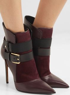 Old Money Footwear, Fall Fashion Boots, Buckle Boot, Women Footwear, Boot Straps, Stylish Boots, Buckle Boots, Gorgeous Shoes, Fabulous Shoes