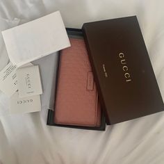 Great Condition Gucci Wallet. Comes With Original Box And Authenticity Cards. Also Comes With Purchase Receipt. Send Your Offer Today Gucci Pink, Purchase Receipt, Bags Gucci, Gucci Monogram, Gucci Wallet, Gucci Leather, Leather Bifold Wallet, Monogrammed Leather, Wallet Chain