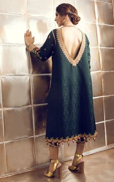 This Pakistani Designer suit is in Jacquard silk and all the embroidery is in Hand. This suit can be customised in any color of your choice and pant lengths can also be altered. Dupatta of this suit is in Beige colour with embroidery butties in it. Partywear Outfits, Color Kurti, Back Embroidery, Pakistani Couture, Pakistani Designer Suits, Indian Bridal Lehenga, Designer Suit, Bridal Lehengas, Beige Colour