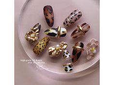 【2023～2024冬 ネイルトレンド】大人の指先を彩る最新ネイルデザイン22選 Japanese Nail Design, Sassy Nails, Anime Nails, Nail Design Inspiration, Animal Print Nails, Japanese Nails, Hot Nails, Cool Nail Designs