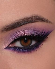 Makeup Looks For Purple Outfit, Sweet 16 Makeup Ideas Purple, Purple Cheer Makeup, Purple Gown Makeup Look, Eye Shadow Color Combinations, Ballroom Eye Makeup, Purple Wedding Makeup For Brown Eyes, Masquerade Makeup Ideas Simple, Dark Purple Smokey Eye