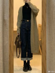 Skirts Ideas, Best Winter Outfits, Elegantes Outfit, Modest Fashion Outfits, Midi Skirts, Mode Hijab, Mode Inspo, 가을 패션, 여자 패션