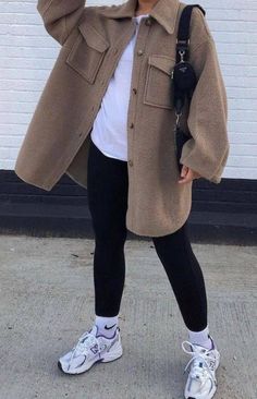 #دختر #دخترونه #پروفایل #شیک #جذاب #profile Shaket Jacket Outfit, Shacket Outfit Women, Shacket Outfit, Mein Style, Autumn Outfit, Up Girl, Mode Inspiration, Lookbook Outfits