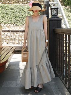 Sku CY-!24833 Material >70%Cotton Style Loose , A-line Occasion Casual , Vacation Seasons Summer Type Maxi Dresses Color GRAY Size S,M,L,XL Size chart: Please consult the size chart we provide for this item's measurements to help you decide which size to buy. Please note: There may be 1-3cm differ due to manual measurement. CMINCH Cm Bust Shoulder Length S 96 37 120 M 100 38 121 L 104 39 122 XL 108 40 123 Mode Kimono, Plus Size Summer Dresses, Stil Boho, Breezy Dress, Long Dress Casual, Plus Size Summer, Outfit Casual, Grey Fashion, A Dress