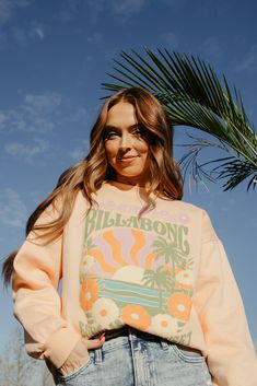 Billabong Chase The Sun Sweatshirt for Women in Orange Hawaii Preppy, Billabong Outfits, Boho Crewneck, Billabong Style, Billabong Sweatshirt, Sun Sweatshirt, Teen Style, Surf Clothing, Chasing The Sun