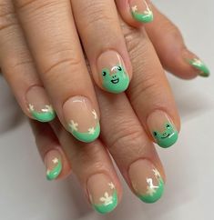 Acrylic Nails For Kids 10-12 Short French Tips, Cute Nails For Girls 10-12, Nail Ideas For 10 Yr, Short Nail Designs For Kids, Nails For 8 Yrs Old, Cute Nail Designs For Kids, Nails Green Short, Nails Summer Green, Flower French Tips