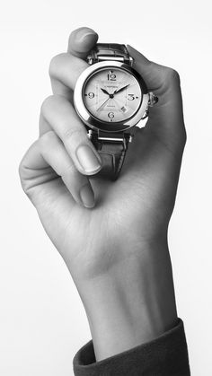 Watch Photography Ideas Creative, Watch Product Photography, Cartier Pasha Watch, Watches Women Simple, Watch Photography, Brand Photography Inspiration