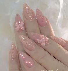 حلالكم بفولو ثابت 💕🙏💫 Fake Nails Designs, Cute Simple Nails, Easy Nails, Girly Acrylic Nails, Pretty Gel Nails, Really Cute Nails, Soft Nails, Nail Swag, Nail Forms