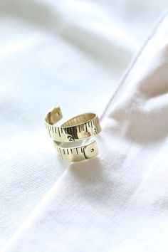 Hey, I found this really awesome Etsy listing at https://www.etsy.com/listing/265473106/tapeline-ringtape-measure-ringstyle Jewelry Lookbook, Ring Style, Measuring Tape, Pretty Jewellery, Tape Measure