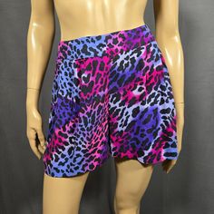 Combined shipping available for multi item orders-just ask! Y2Kleopard print high elastic waist shorts with pockets size S  100% rayon, non stretch fabric Waist: 25", stretches up to 32" Rise: 11.5" Inseam: 2.5" Hip: 38", stretches up to 39" Length: 14" Very good pre-owned condition, minimal wear. No tears, holes or stains. Trashy Mcbling, Leopard Print Shorts, Pink Leopard Print, Emo Scene, Print Shorts, Elastic Waist Shorts, Pink Leopard, Shorts With Pockets, Short Outfits