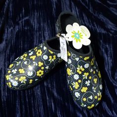 Nwt Cute And Comfortable Rain Or Garden Clogs. Or Anytime Clogs. Cute Bee And Flower Design. Various Sizes Yellow Rubber Sole Clogs For Outdoor, Waterproof Round Toe Clogs For Spring, Yellow Slip-on Clogs For Outdoor, Waterproof Closed Toe Clogs For Spring, Yellow Comfortable Clogs With Cushioned Footbed, Comfortable Yellow Clogs With Cushioned Footbed, Yellow Slip-resistant Slip-on Clogs, Yellow Synthetic Clogs With Rubber Sole, Yellow Synthetic Clogs For Spring