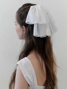 The brand KINDABABY, launched in 2019 with the slogan 'We are all valuable and lovable beings,' interprets classic yet romantic moods in a new concept each season to maximize individual charm. It develops designs that can enhance each person's charm. - Voluminous and wide ribbon on the face- Made of silky and smooth fabric- French barrette pin used- Feminine and stylish mood Romantic Mood, French Barrette, Ribbon Hair, Art Board, Hair Pins, Hair Clips, Wedding Ideas, Product Launch, Hair Accessories