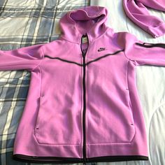 In Good Condition Rarely Warn! Nike Purple Sportswear Top, Nike Tech Pink, Purple Nike Tech, Sweaters Nike, Cute Online Clothing Stores, Christmas Lists, Purple Bottom, Nike Sweaters, Purple Nikes