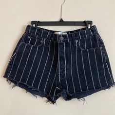 Reformation Dixie Pinstripe Jean Shorts. New Without Tags, Never Been Worn And In Perfect Condition. Has No Size Tag But Is A Size 26. Short En Jean, Jeans Shorts, Size Tag, Jean Shorts, Womens Shorts, Collage, Tags, Women Shopping, Pins