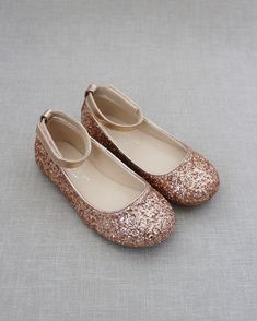 Giselle Outfit, Girls Wedding Shoes, Christening Shoes, Silver Ballet Flats, Rose Gold Shoes, Glitter Ballet Flats, Royal Clothes, Mary Jane Ballet Flats, Flower Girl Shoes