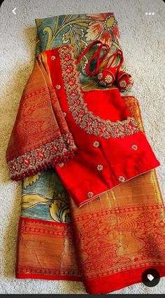 Magam Work Blouses Latest Wedding, Blouse Designs Simple Work, Latest Maggam Work Blouses 2024, New Work Blouse Designs, Maggam Designs For Blouses, Latest Blouse Work Designs, Hand Work Blouse Design For Silk Saree, Trendy Maggam Work Blouse Designs, Saree Blouse Embroidery Designs