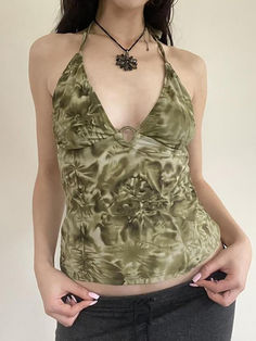 Green Printed Halter Neck Top - AnotherChill Halter Cami Top, Summer Tie Dye, Streetwear Chic, Womens Halter Tops, Middle Age Fashion, Elegant Attire, Tie Dye Outfits, Top Halter, Top Outfit