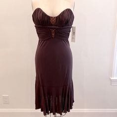 Strapless Cocktail Dress. Internal Corset. Beaded And Gathered Front Bodice. Brown Color. Size 2. Lined. New W Tags. Elegant Strapless Dress With Beaded Straps, Elegant Ruched Strapless Cocktail Dress, Elegant Strapless Midi Dress For Dinner, Fitted Strapless Evening Dress With Beaded Straps, Elegant Evening Dress With Beaded Straps And Fitted Bodice, Elegant Formal Evening Dress With Beaded Straps, Embellished Strapless Fitted Dress For Formal Occasions, Strapless Embellished Fitted Evening Dress, Strapless Evening Dress With Fitted Bodice For Dinner