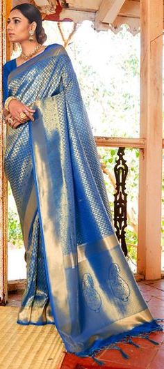 Blue color Saree in Handloom fabric with Weaving, Zari work Blue Kanjivaram Saree Silk, Blue Kanjivaram Saree, Royal Blue Saree, Blue Silk Saree, Kanjivaram Saree, Handloom Fabric, Blue Saree, Art Silk Sarees, Kanjivaram Sarees