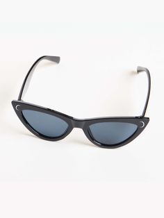 Black Cat Eye Sunglasses Black Plastic Cat Eye Sunglasses, Retro Black Cat Eye Sunglasses, Retro Black Cat Eye Sunglasses With Tinted Lenses, Black Cat Eye Sunglasses With Uv Protection, Trendy Black Cat Eye Sunglasses With Anti-reflective, Black Cat Eye, Black Cat Eye Sunglasses, Black Cat Eyes, Black Frames