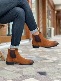 Collection : AUTUMN / WINTER - 21 - 22Products : iron detailed suede bootscolor ; camelcontent: % 100 Genuine suede leatherSample Size: - 39 -40 - 41 - 42 - 43 - 44 -45 Brown Suede High Ankle Chelsea Boots, Brown Chelsea Boots With Suede Lining, Casual Brown Suede Chelsea Boots, Brown Suede-lined Chelsea Ankle Boots, Brown Chelsea Ankle Boots With Suede Lining, Ankle-high Suede Chelsea Boots With Suede Lining, Brown Suede Boots With Leather Lining, Winter Leather Boots In Cognac Color, Cognac Leather Boots For Winter