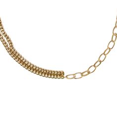 Audrey is a half double curb chain, half oval link necklace. This statement piece adds a simple elegance to everyday outfits and looks great layered with shorter necklaces. So effortlessly stylish that you'll want to wear our Audrey necklace every day! Product Features: Material: 18K gold plated alloy Length: Chain measures 19" and can be adjusted an extra 2.5" for 21.5" total length Lobster claw clasp Audrey Necklace, Tech Jewelry, Short Necklace, Simple Elegance, Sunglasses Shop, Chain Link Necklace, Curb Chain, Link Necklace, Necklace Jewelry