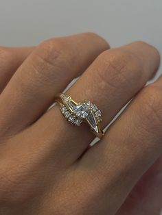 One Of A Kind Engagement Vintage Ring 0.30 CT Round Shape Natural Diamond , Solid 14k Yellow Gold , Estate Ring ,  Jewelry Material: Yellow Gold 14k (the gold has been tested by a professional) Total Carat Weight: 1.06ct (Approx.) Total Metal Weight: 4.57g Size: 7.25 US \  EU 55 \ Diameter 17.75mm (inner diameter) Grading Results: Stone Type: Diamond Shape: Round Carat: 0.30ct (Approx.), Stones quantity:1 Color: F  Clarity: VS2 Grading Results: Stone Type: Diamond Shape: Single Cut Carat: 0.20ct Ring Inspo, Estate Ring, Future Engagement Rings, Estate Rings, Dream Engagement Rings, Jewelry Manufacturers, Hand Jewelry, Dream Jewelry, Vintage Ring