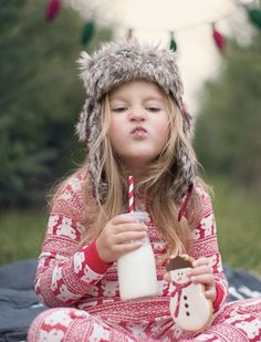 How to Not Spoil Your Kids This Holiday Season via @PureWow Holiday Portraits, Cookies And Milk, Holiday Mini Session, Xmas Pictures, Xmas Photos, Family Christmas Pictures, Christmas Shoot, Christmas Mini Sessions, Holiday Photography