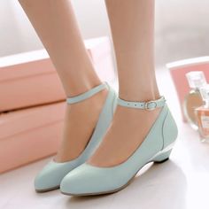 Olivia Mark - Chic Countryside Low-Heel Mary Jane Shoes with Buckle Detail for a Sweet Princess Look Kasut Wanita, Princess Look, Womens Mary Janes, Round Toe Shoes, Skirt Maxi, Low Heel Shoes, Wedding Heels, Mary Jane Heels, Prom Shoes