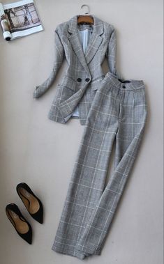 Blazer And Wide Leg Pants, Winter Office, Blazer Outfits For Women, Chique Outfits, Work Clothing, Stylish Work Attire, Trendy Fashion Tops, Korean Fashion Dress