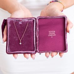 Every beautiful piece of Jewlery needs the perfect presentation box - and this is it! Make gift giving even more fun 🤍 Our luxurious multi purpose jewelry box is made with Silk Velvet in a lush purple burgundy color which creates the perfect background for your special piece.With our special inlay, you can mount a necklace, stud earrings or even a bracelet. By removing the inlay you can store your favorite pieces in the back. It looks lovely on your dresser or even use it as a traveling jewelry Luxury Rectangular Jewelry Storage Case Gift, Purple Rectangular Jewelry Gift, Purple Rectangular Jewelry For Gifts, Purple Rectangular Jewelry As A Gift, Luxury Jewelry Storage Box Gift, Luxury Jewelry Storage Box For Gift, Jewelry With Gift Box For Birthday, Elegant Purple Jewelry For Birthday Gift, Rectangular Jewelry Storage Dust Box For Gifts