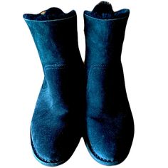 Ugg Naiyah Suede Leather Shearling Boots Black Women's 9 Black Shearling Boots For Fall, Black Suede Boots With Faux Fur Lining, Black Boots With Suede Lining For Winter, Shoes Ugg, Costume Shoes, Ugg Black, Shearling Boots, Black Boots Women, Heels Boots