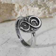 Weight: 3.82 gWidth: 2.1 mmHeight: 3 mmThickness: 1.05 mmMaterial: Plating Color: Celestial Metal Ring Jewelry, Celestial Style Metal Ring Jewelry, Celestial Style Metal Ring As Gift, Silver Celestial Metal Ring, Sterling Silver Ring, Silver Ring, Sterling Silver Rings, Bespoke, Silver Rings