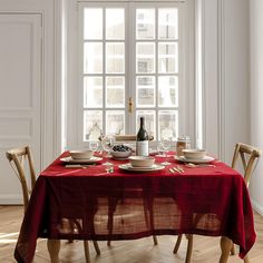 Transform your dining experience with our elegant Red Linen Tablecloth. Crafted from premium linen, this tablecloth boasts a rich red hue that adds a touch of sophistication and warmth to any dining setting. Perfect for everyday use and special occasions such as weddings and parties, we offer custom sizing to ensure a perfect fit for your table, creating a bespoke look that is both stylish and practical. Imagine hosting a dinner party where your table setting becomes the highlight of the evening Farmhouse Table Cloth, Custom Farmhouse Table, Custom Farmhouse, Wedding Tablecloths, Dining Setting, Handmade Kitchen, Kitchen And Dining Room, Red Table, Wedding Table Decor